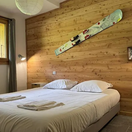 Semi Detached For 8 With Balcony & Garden