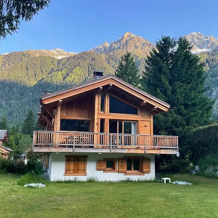 Chalet A Beautiful With A Terrace And Garden