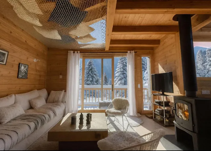 Semi Detached For 8 With Balcony & Garden *