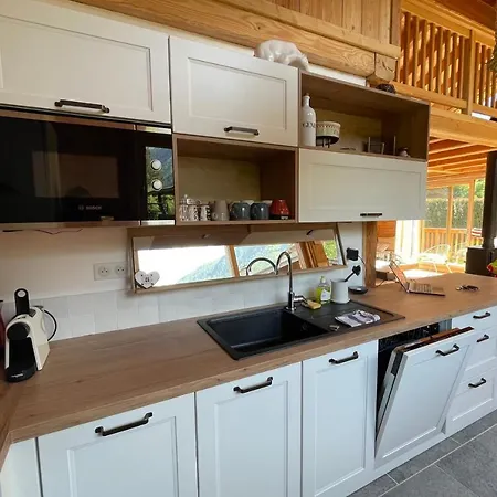 Semi Detached For 8 With Balcony & Garden * Chamonix