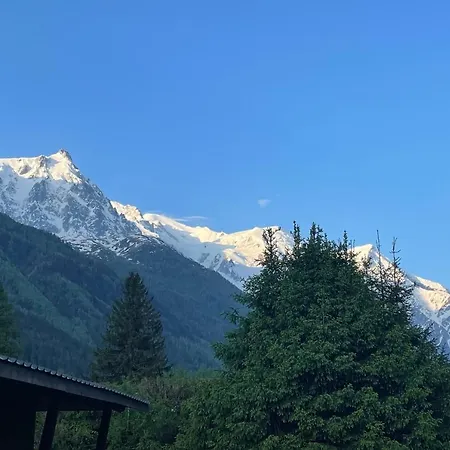 Chalet Semi Detached For 8 With Balcony & Garden *