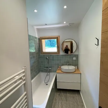 Semi Detached For 8 With Balcony & Garden