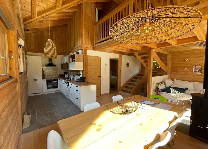 Alpstuga Semi Detached For 8 With Balcony & Garden