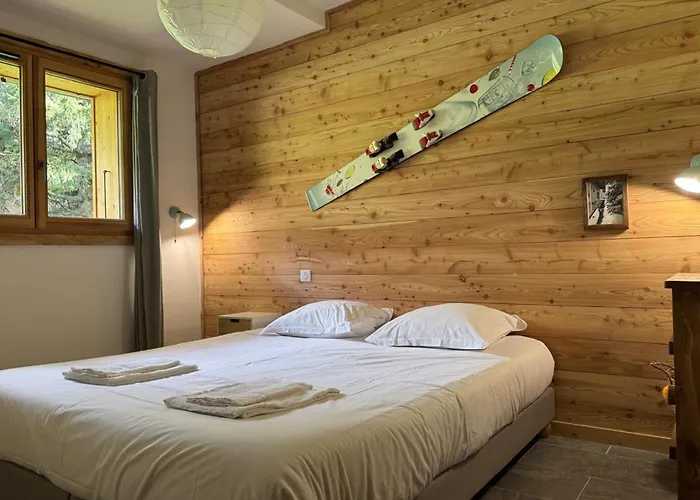 Semi Detached For 8 With Balcony & Garden