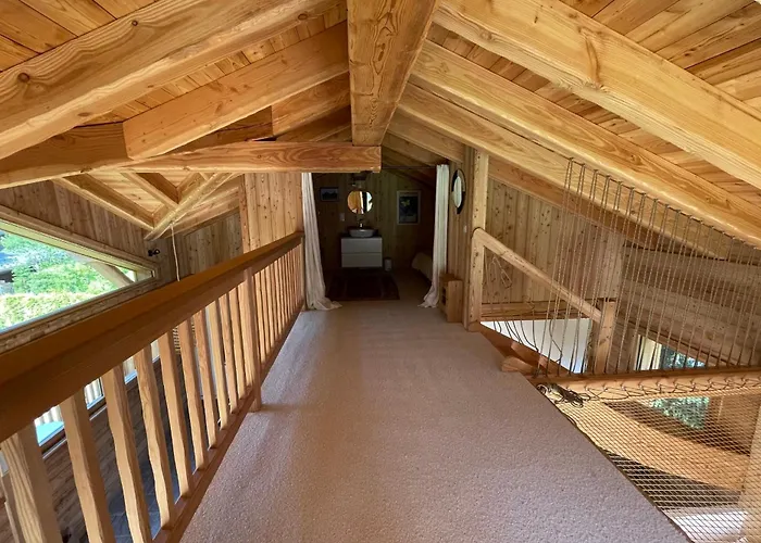 Alpesi faház Semi Detached For 8 With Balcony & Garden *