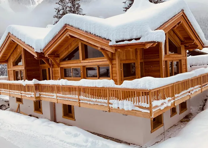 Semi Detached For 8 With Balcony & Garden *